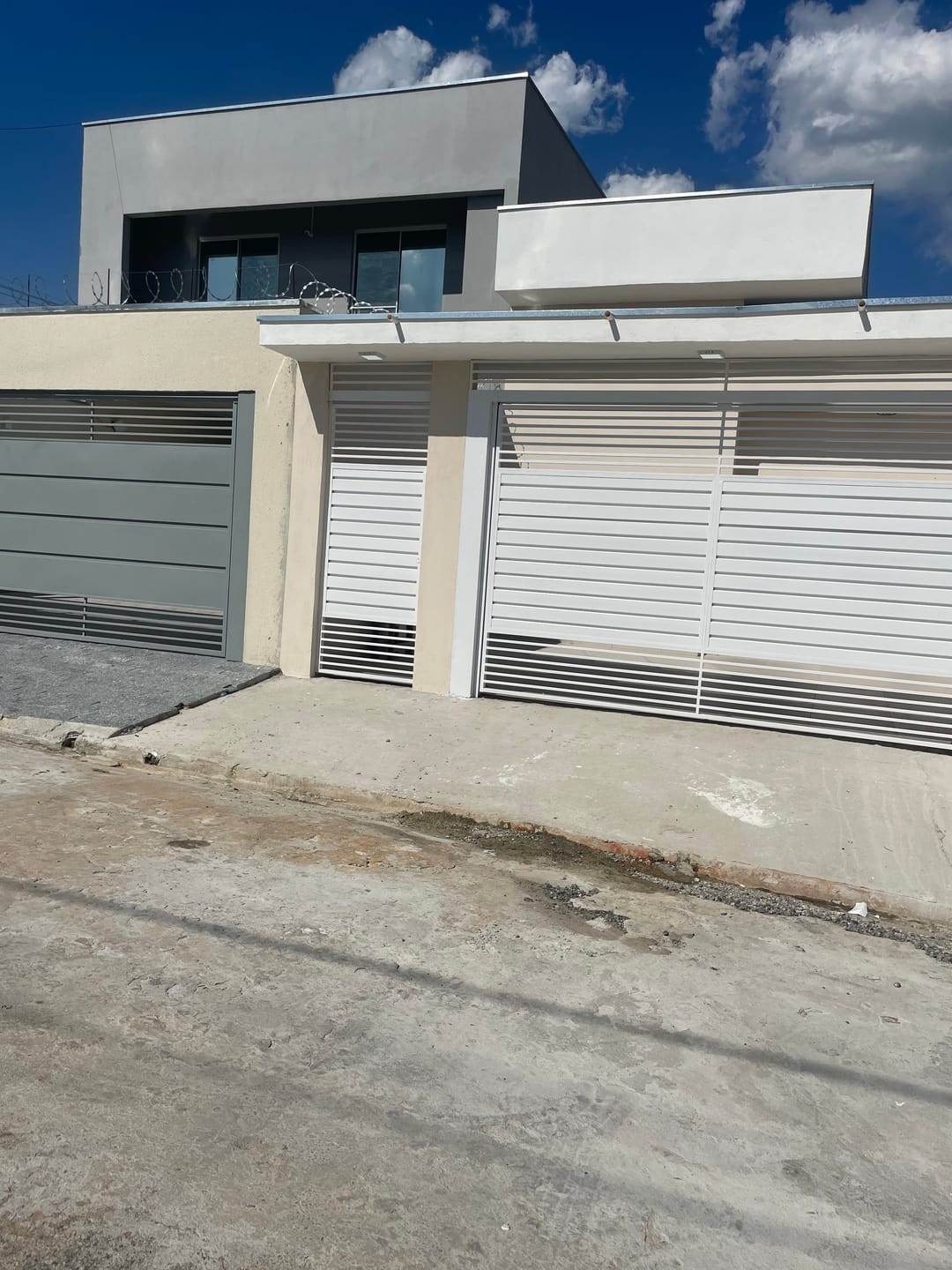 Casa à venda com 3 quartos, 106m² - Foto 2