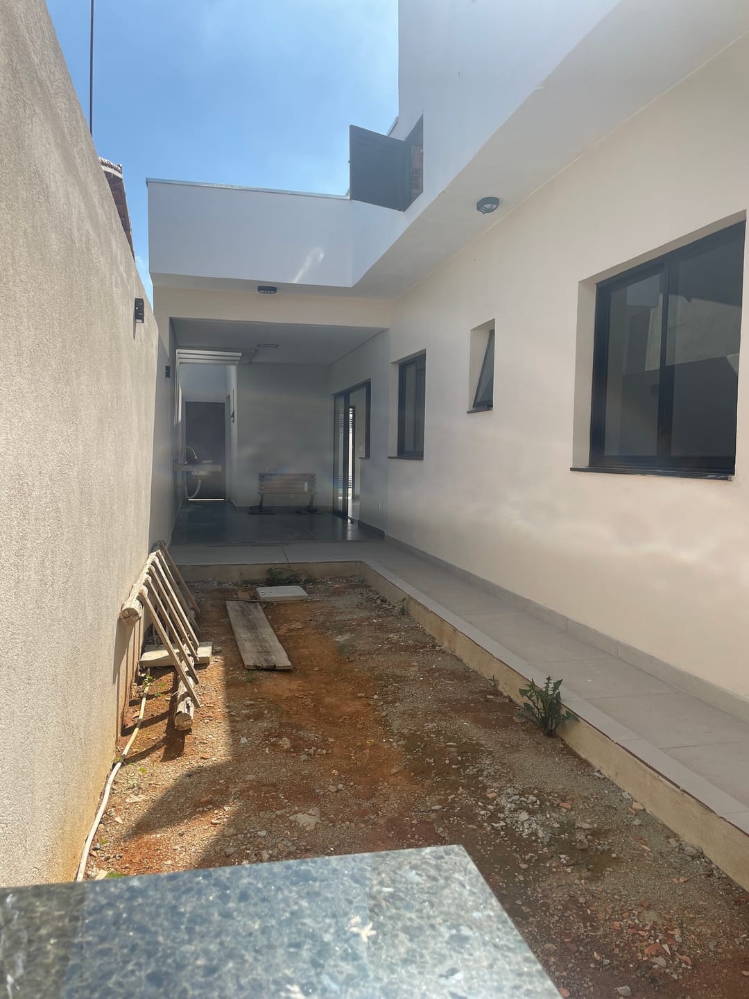 Casa à venda com 3 quartos, 106m² - Foto 4