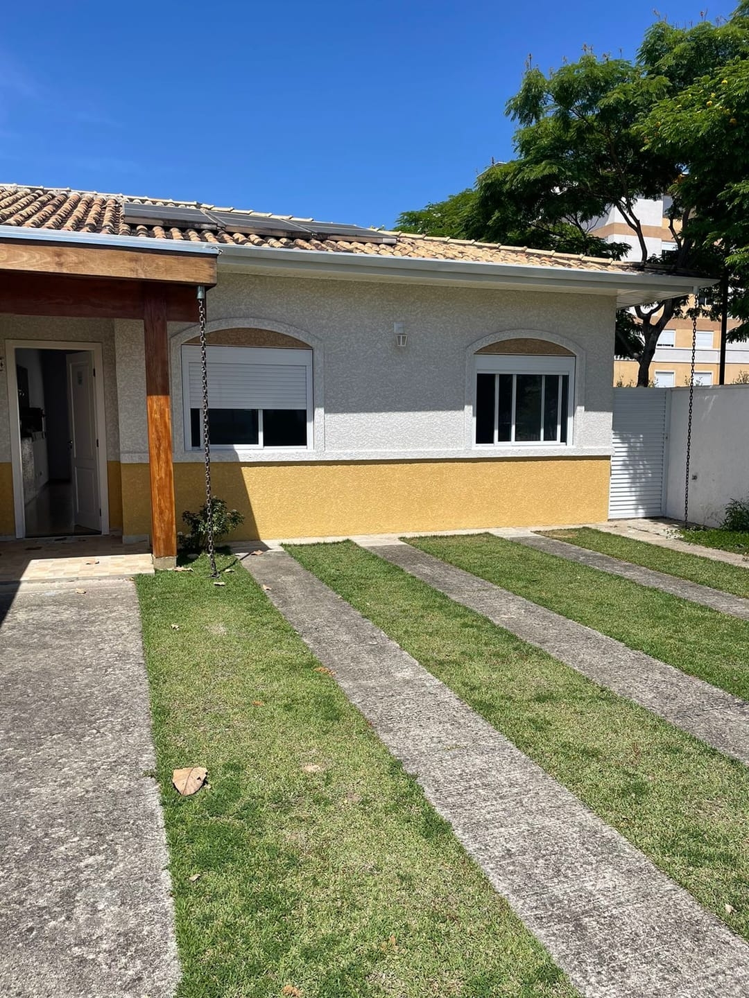 Casa de Condomínio à venda com 3 quartos, 87m² - Foto 1