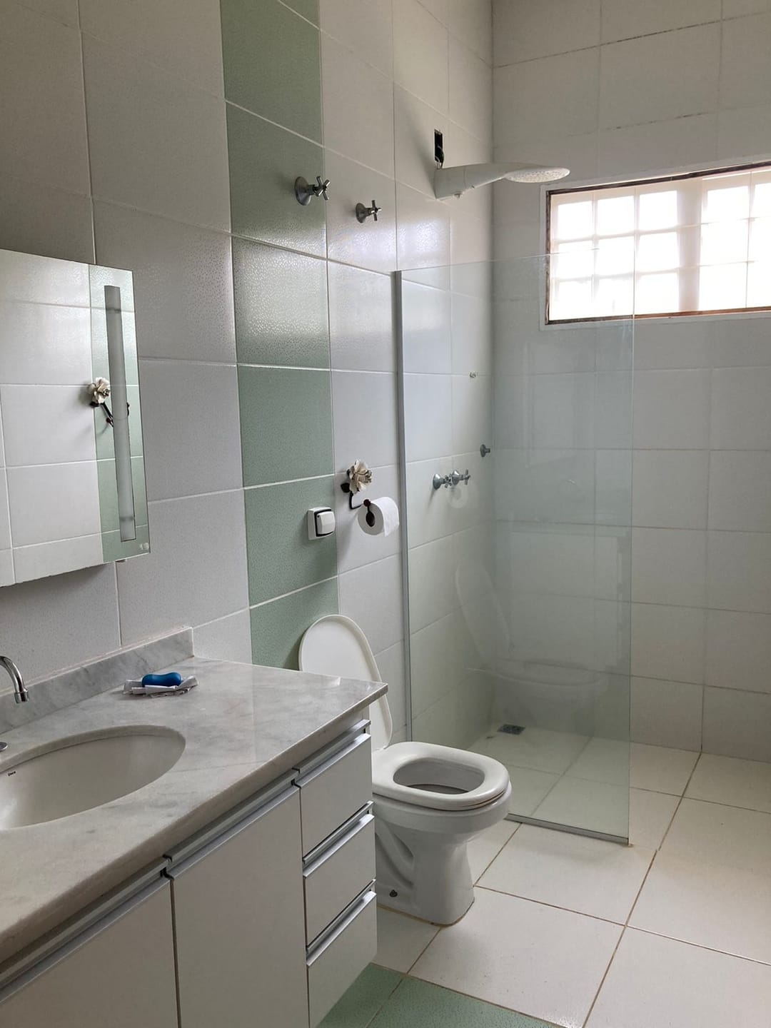 Casa à venda com 3 quartos, 200m² - Foto 12