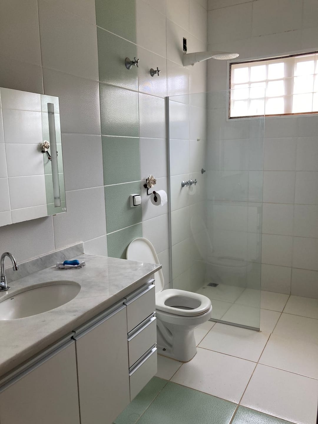 Casa à venda com 3 quartos, 200m² - Foto 14