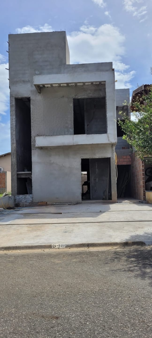 Casa de Condomínio à venda com 3 quartos, 164m² - Foto 2