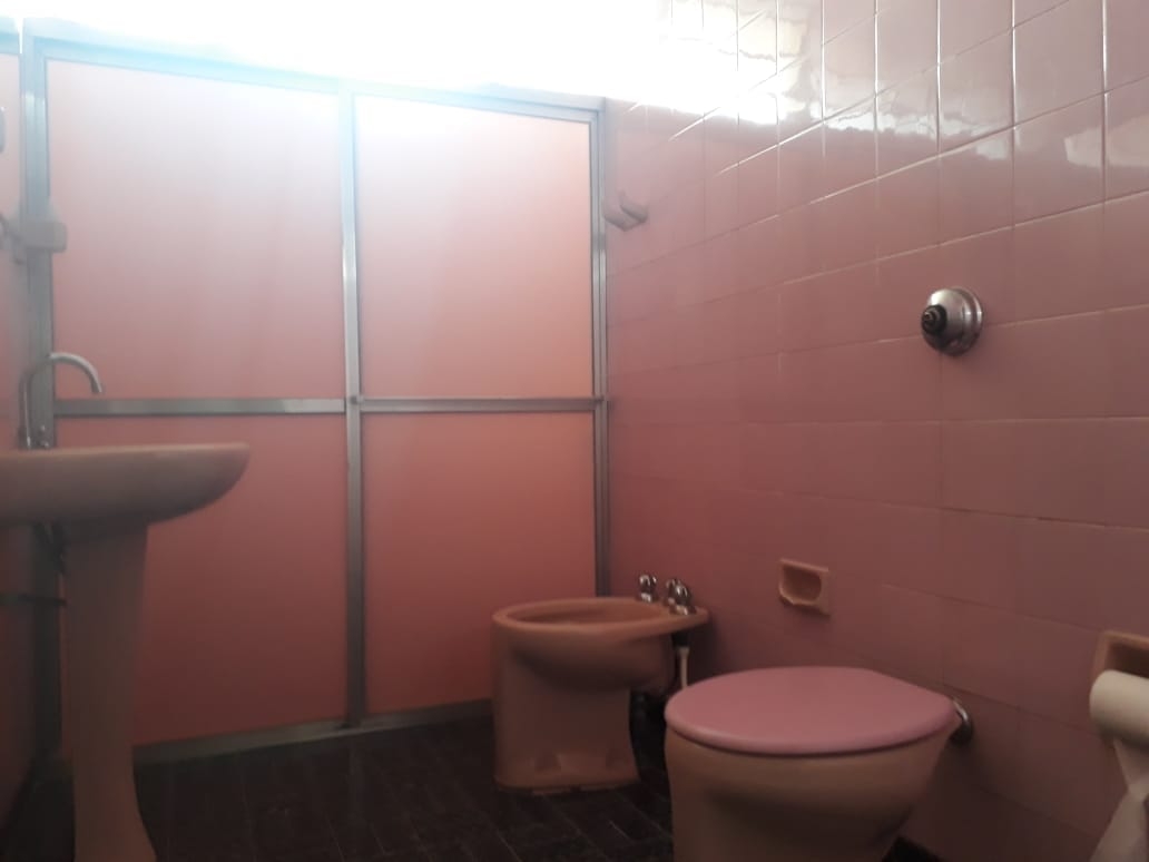 Casa à venda e aluguel com 3 quartos, 235m² - Foto 10