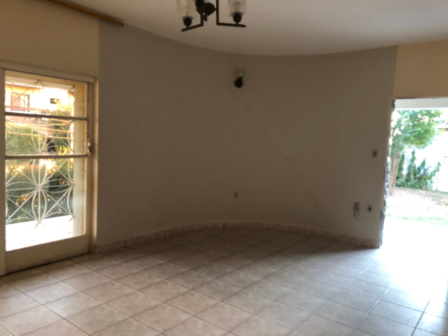 Casa à venda e aluguel com 3 quartos, 235m² - Foto 14