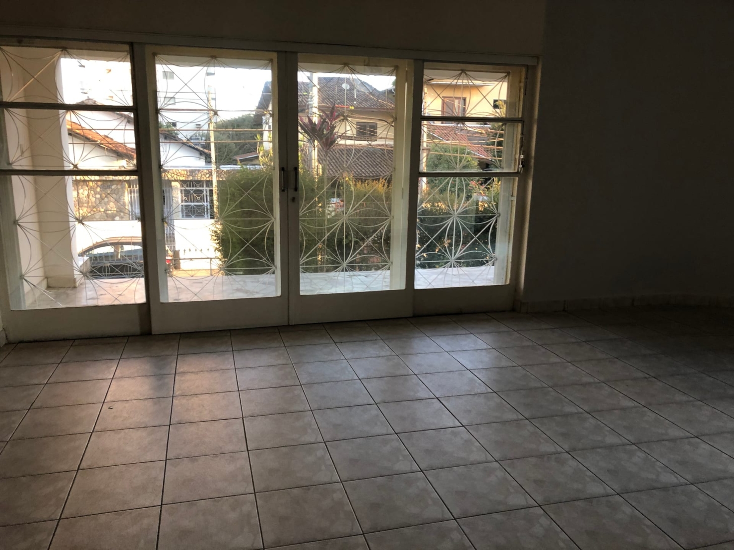 Casa à venda e aluguel com 3 quartos, 235m² - Foto 16