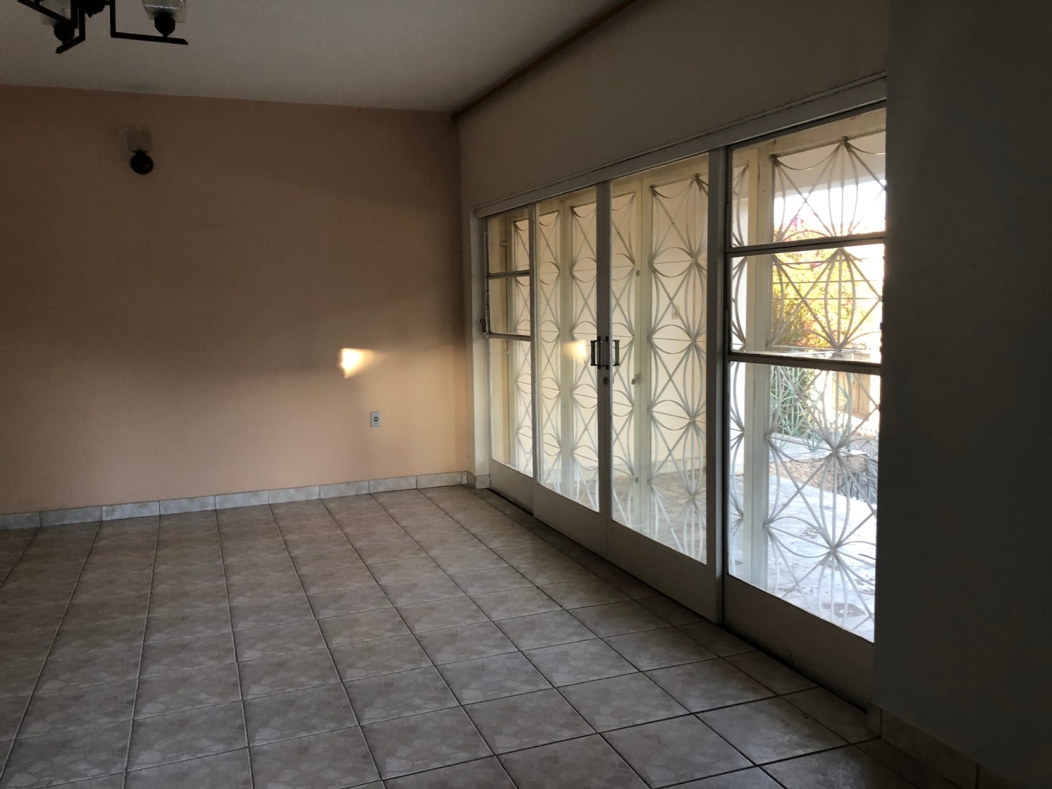 Casa à venda e aluguel com 3 quartos, 235m² - Foto 29