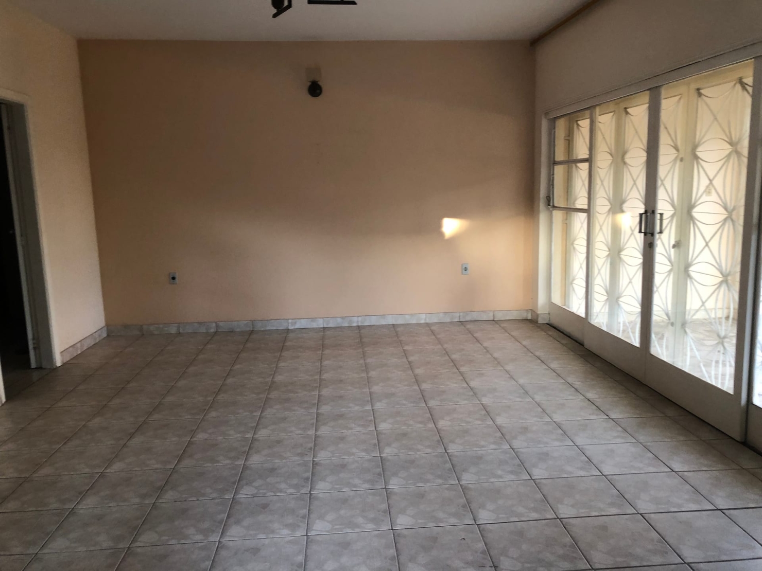 Casa à venda e aluguel com 3 quartos, 235m² - Foto 30