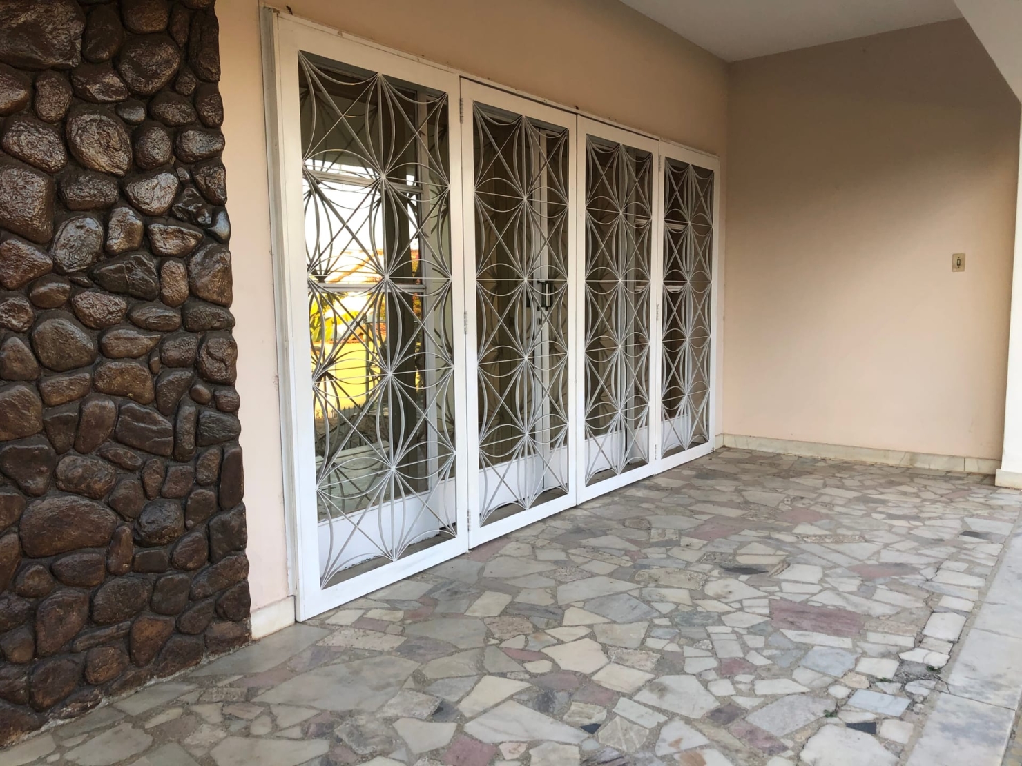 Casa à venda e aluguel com 3 quartos, 235m² - Foto 42