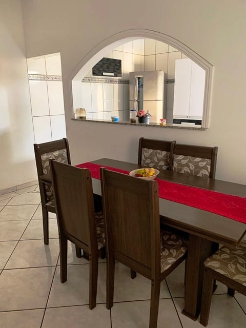Casa à venda com 3 quartos, 150m² - Foto 4