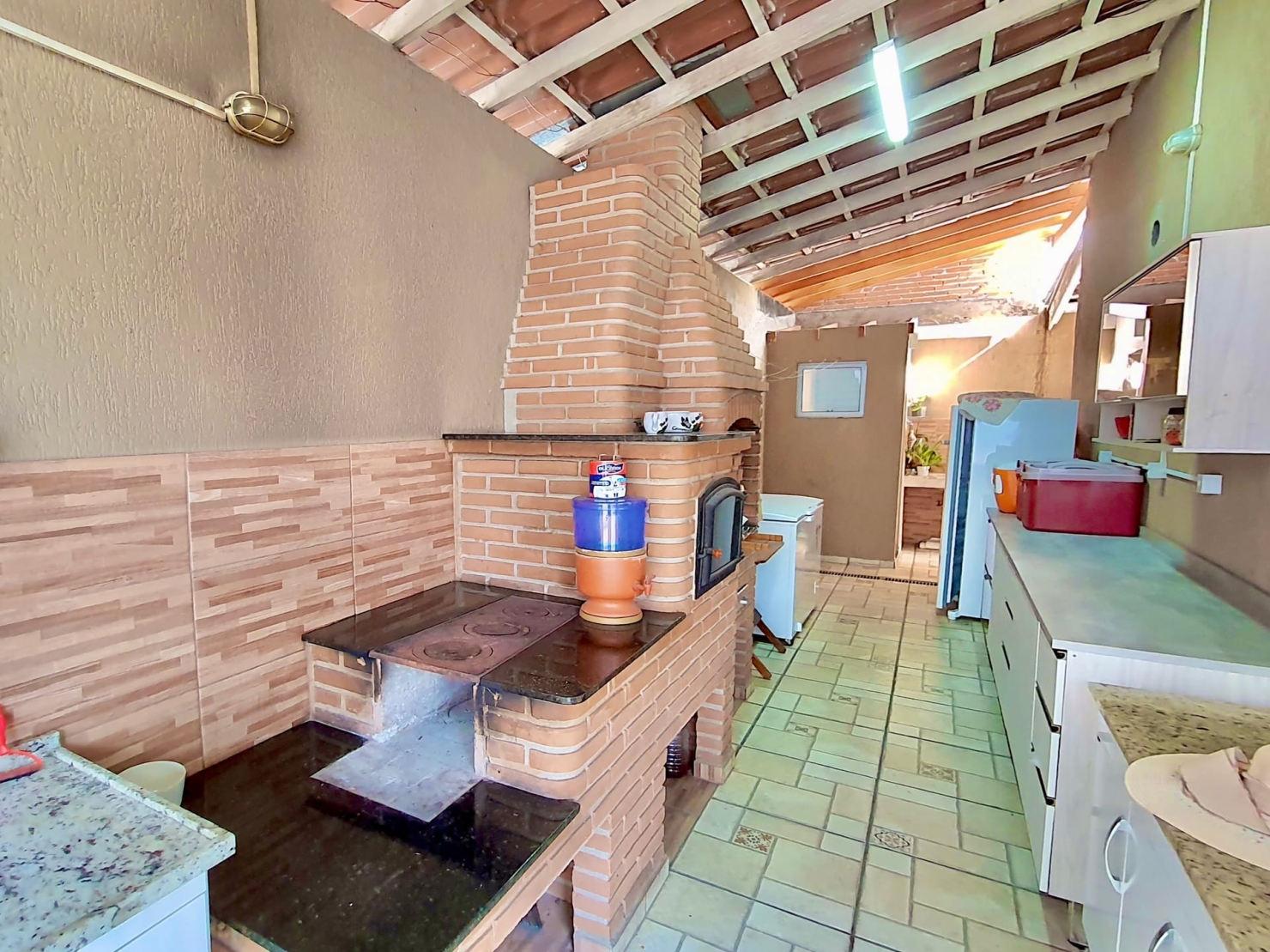 Casa à venda com 3 quartos, 200m² - Foto 7