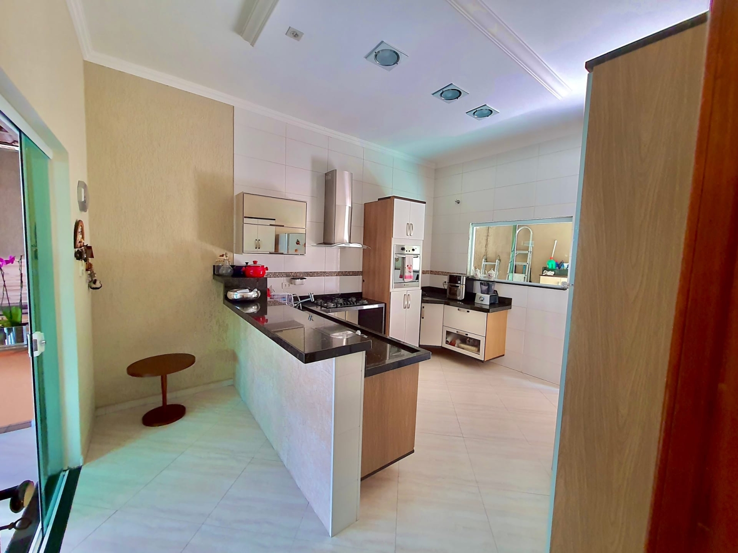 Casa à venda com 3 quartos, 200m² - Foto 14