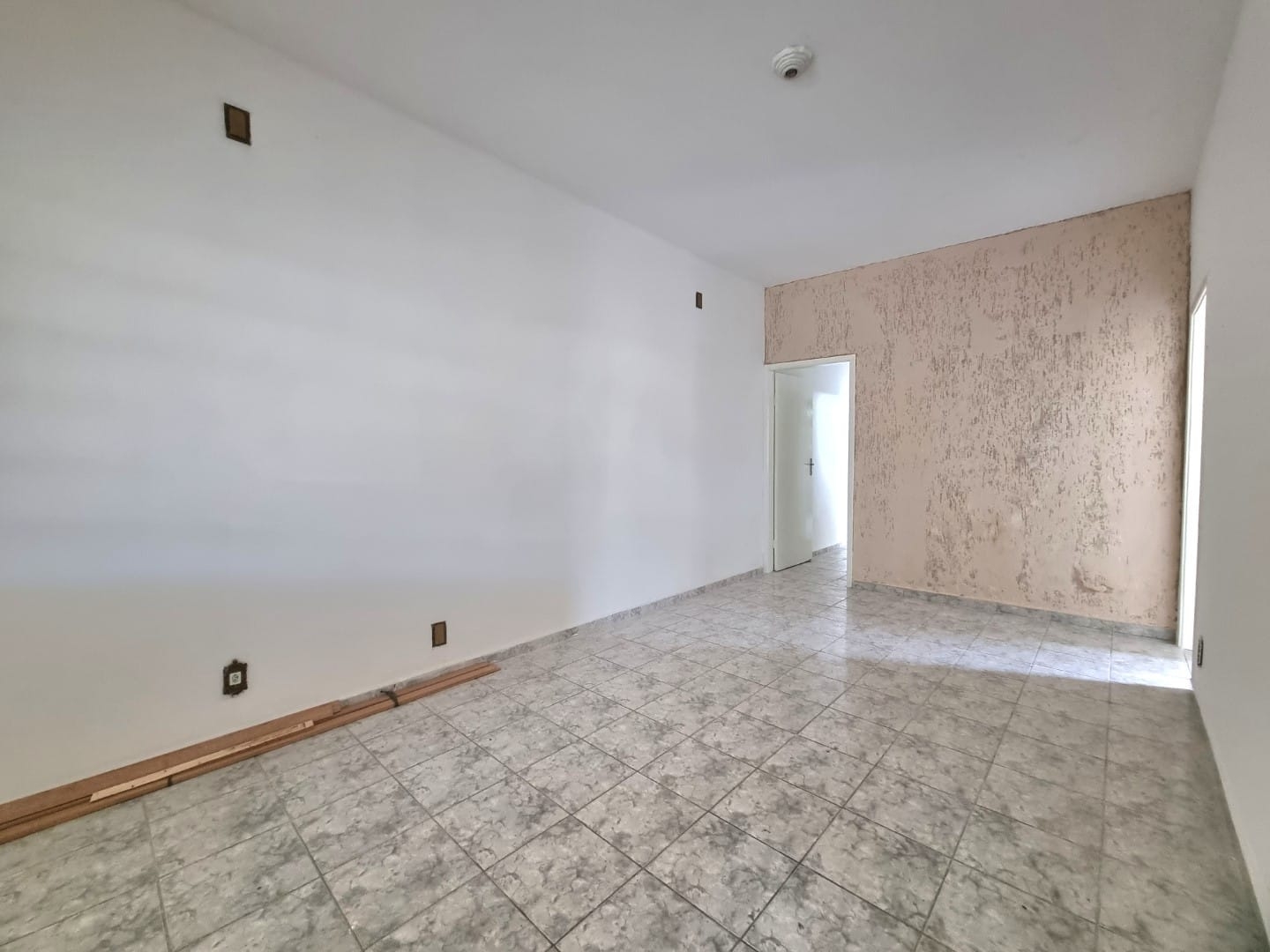 Casa à venda com 4 quartos, 182m² - Foto 3