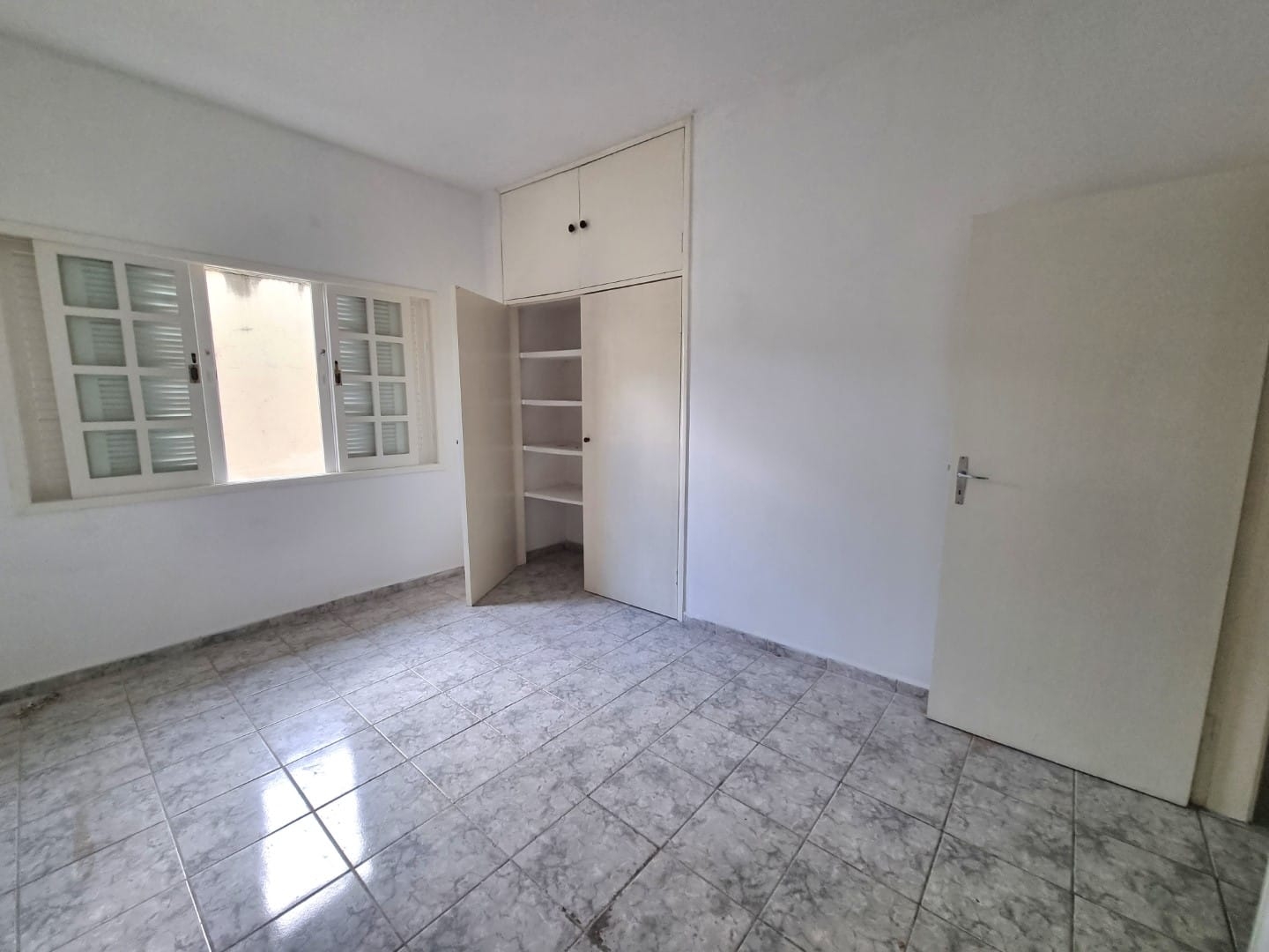 Casa à venda com 4 quartos, 182m² - Foto 11