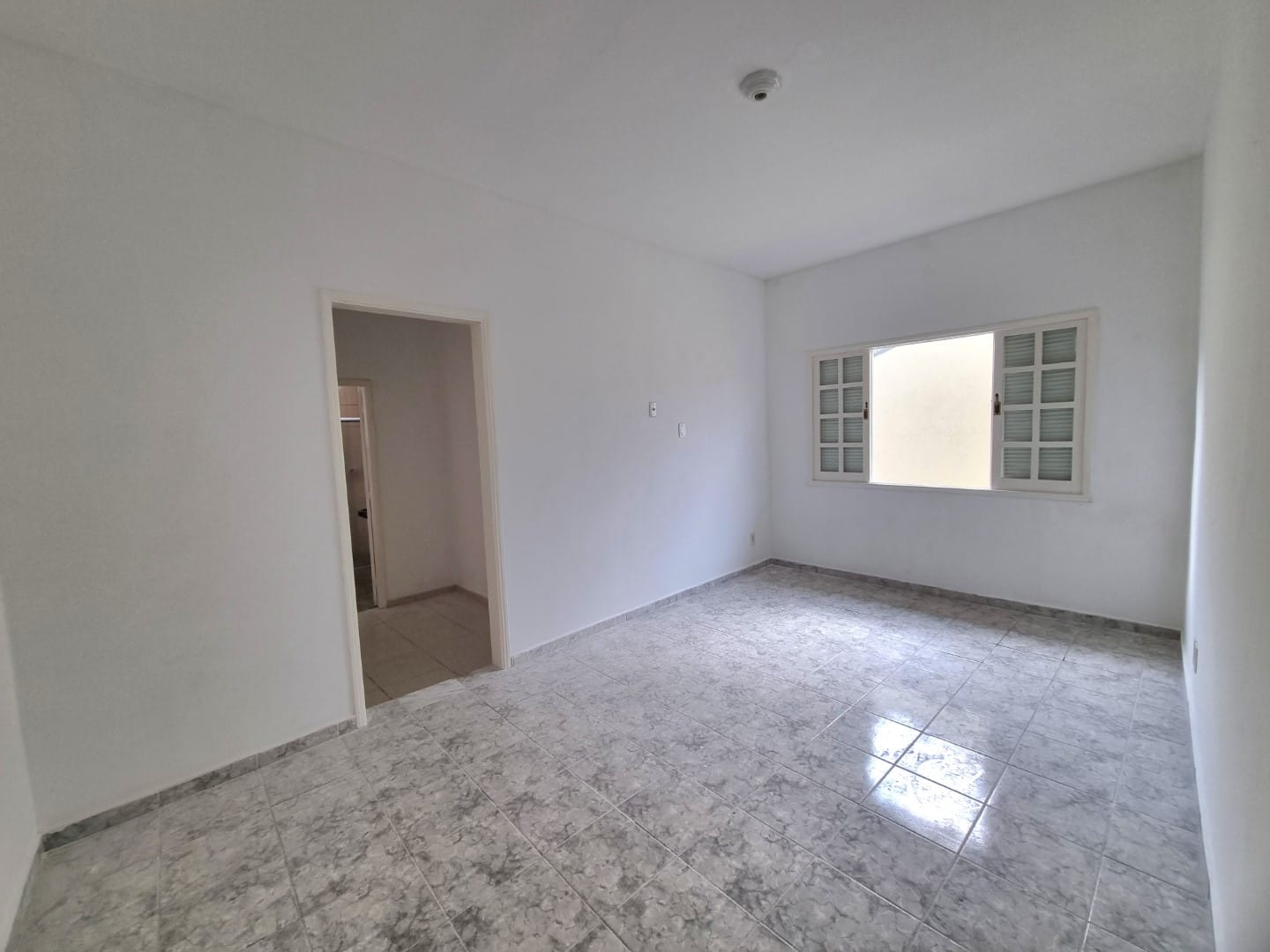 Casa à venda com 4 quartos, 182m² - Foto 12