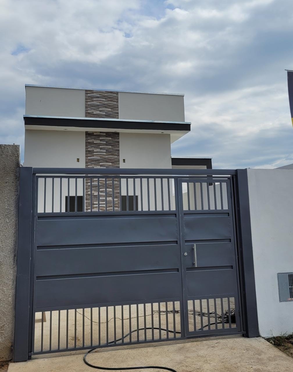 Casa, 2 quartos, 60 m² - Foto 1