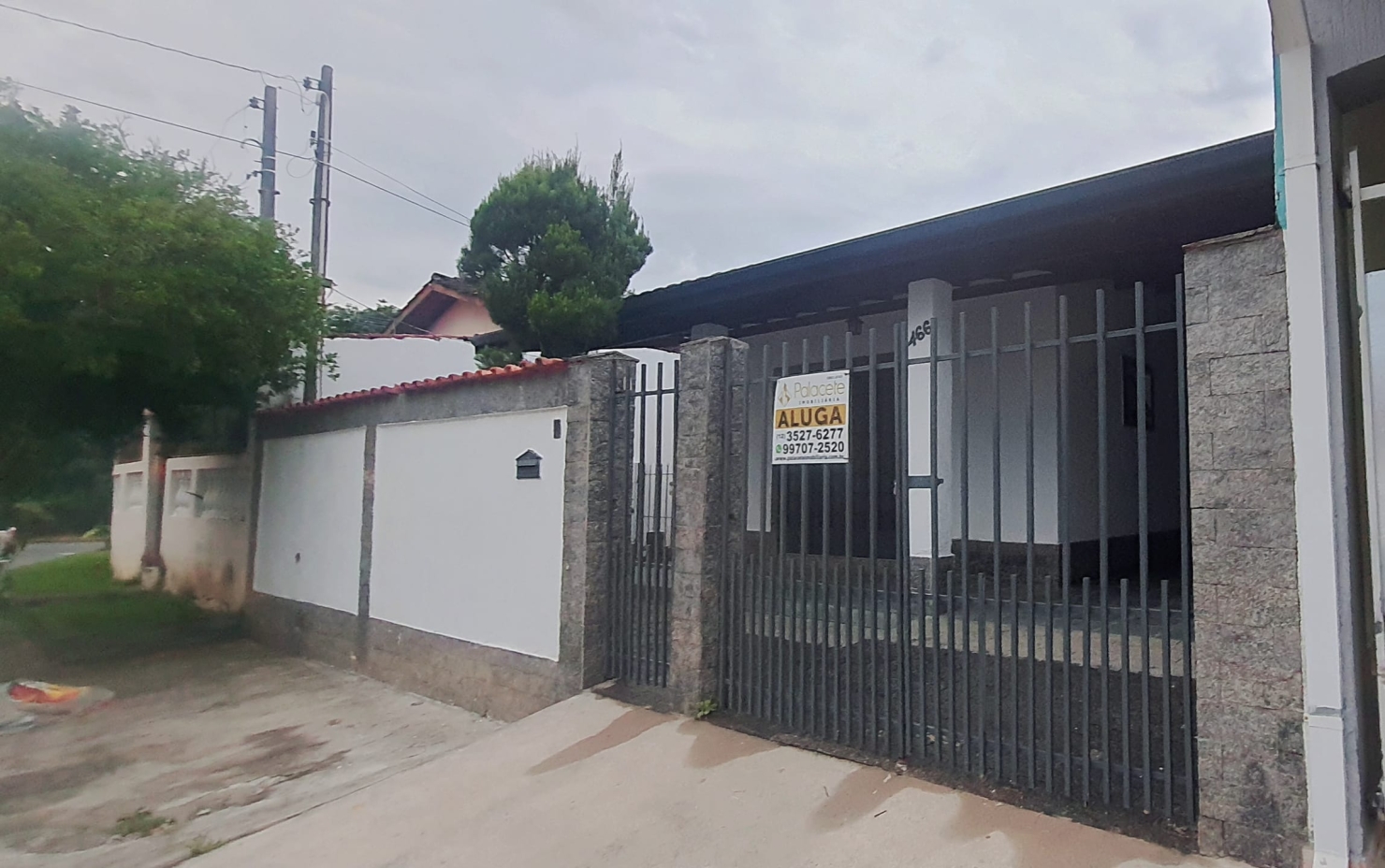 Casa à venda com 4 quartos, 150m² - Foto 2