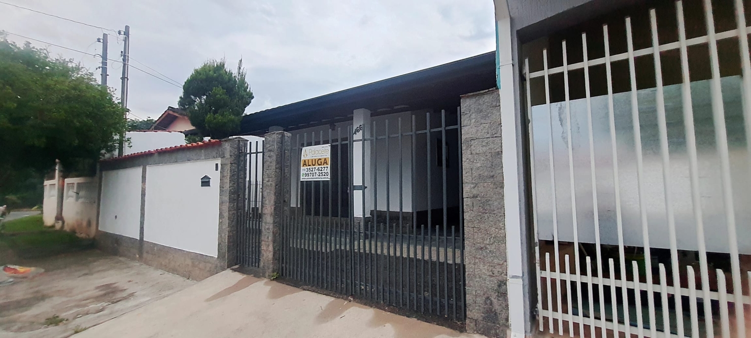 Casa à venda com 4 quartos, 150m² - Foto 3