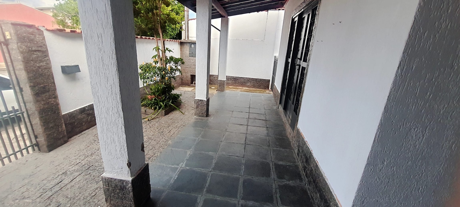 Casa à venda com 4 quartos, 150m² - Foto 8