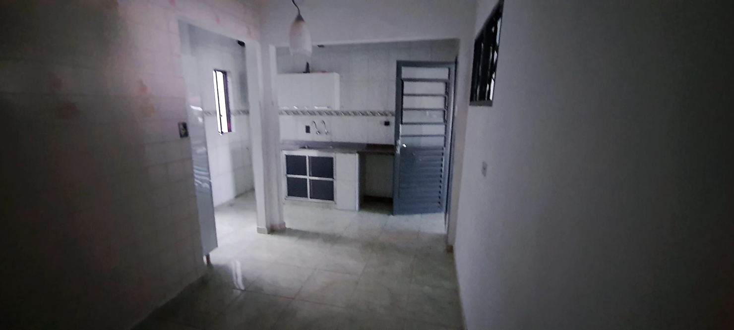 Casa à venda com 4 quartos, 150m² - Foto 13