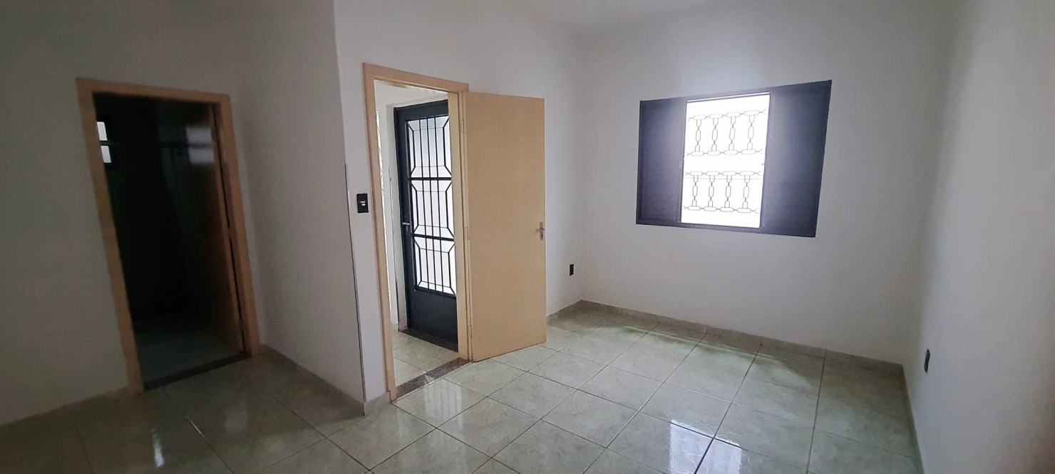 Casa à venda com 4 quartos, 150m² - Foto 29