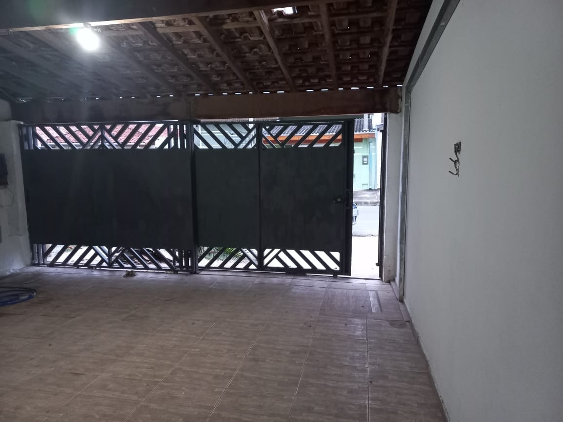 Casa à venda com 3 quartos, 160m² - Foto 2