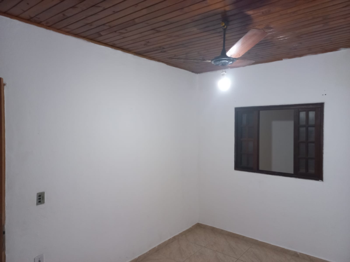 Casa à venda com 3 quartos, 160m² - Foto 4