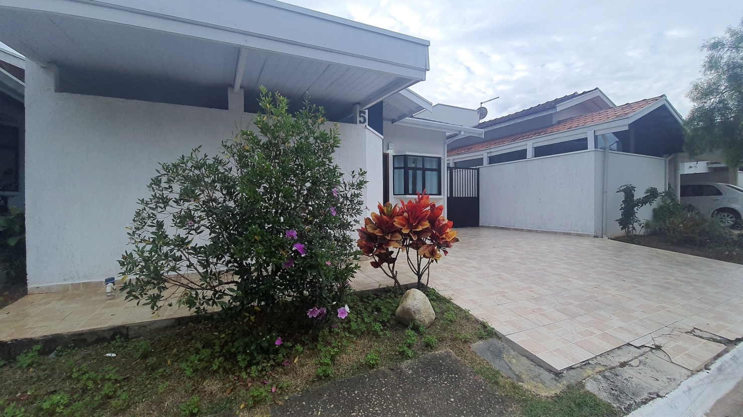 Casa de Condomínio, 4 quartos - Foto 1