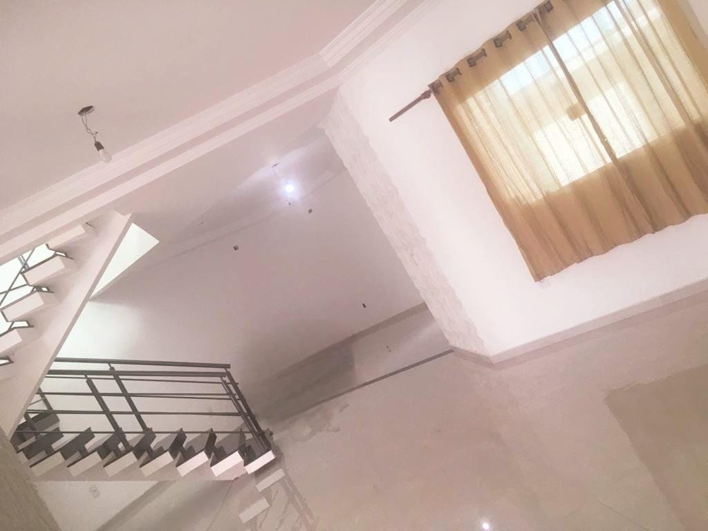 Sobrado à venda com 3 quartos, 240m² - Foto 18