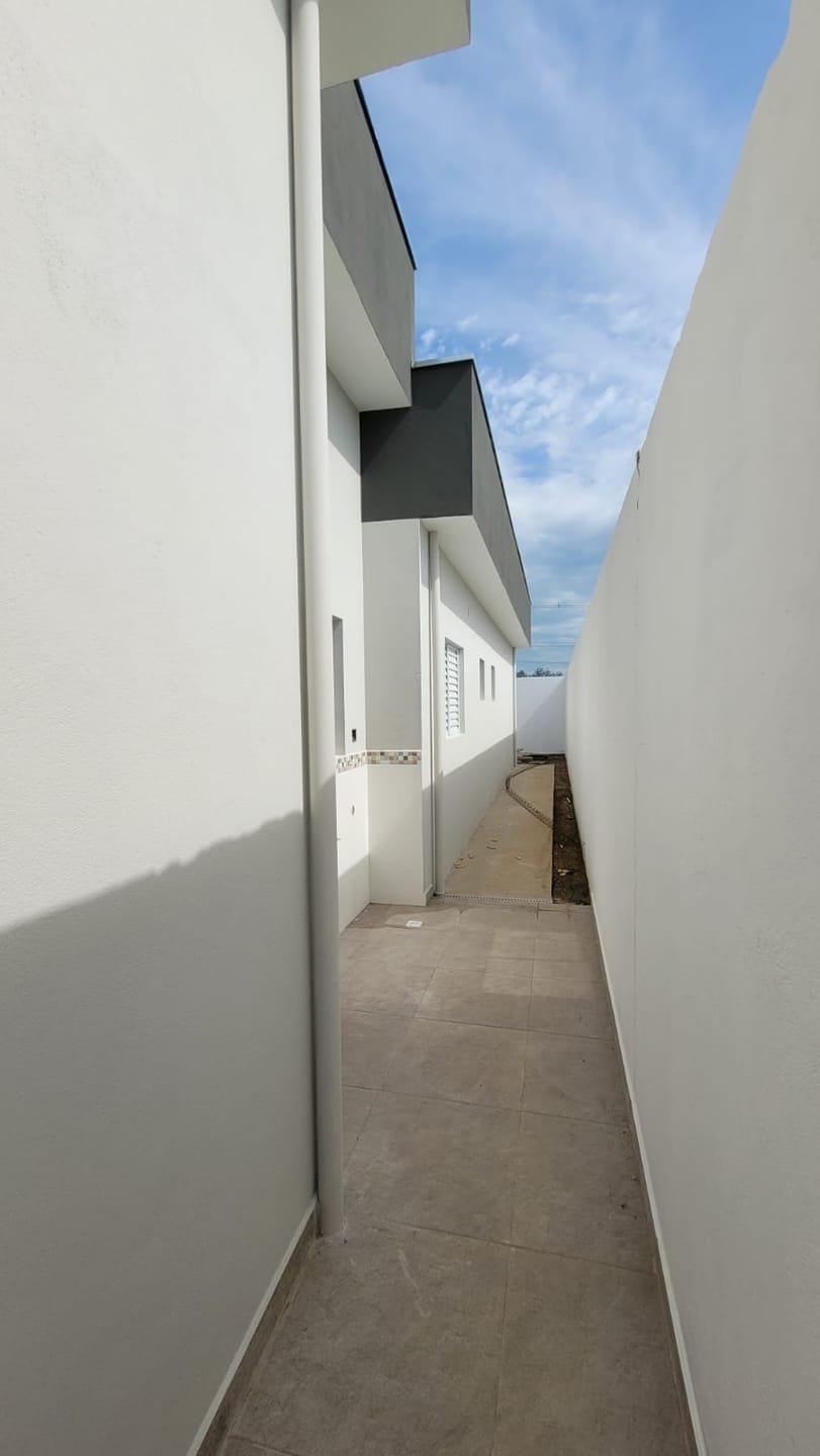 Casa à venda com 2 quartos, 60m² - Foto 5