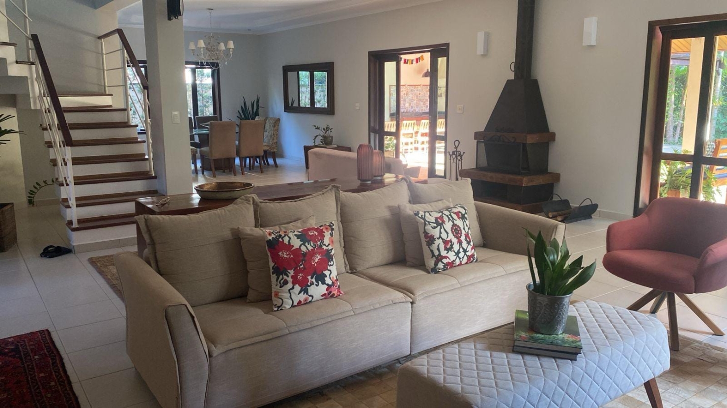 Casa à venda com 4 quartos, 380m² - Foto 3