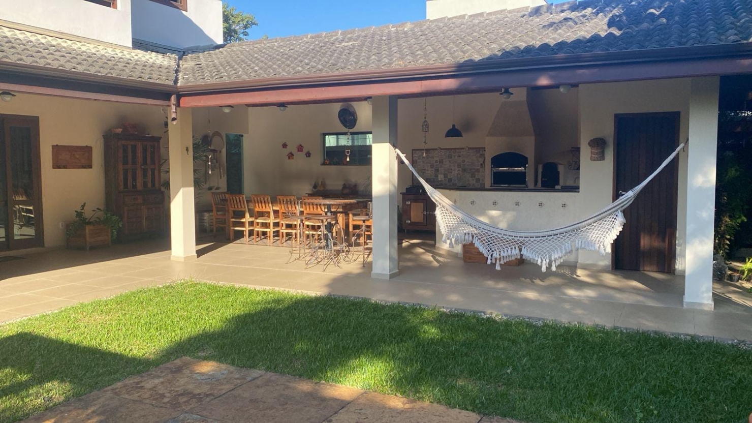 Casa à venda com 4 quartos, 380m² - Foto 6