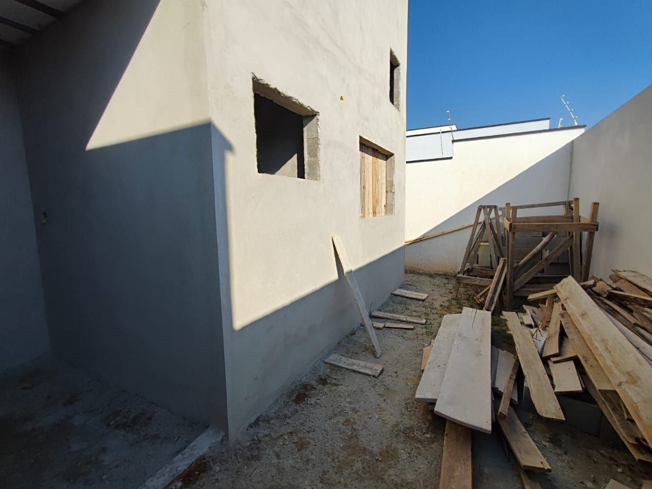 Casa à venda com 3 quartos, 95m² - Foto 2
