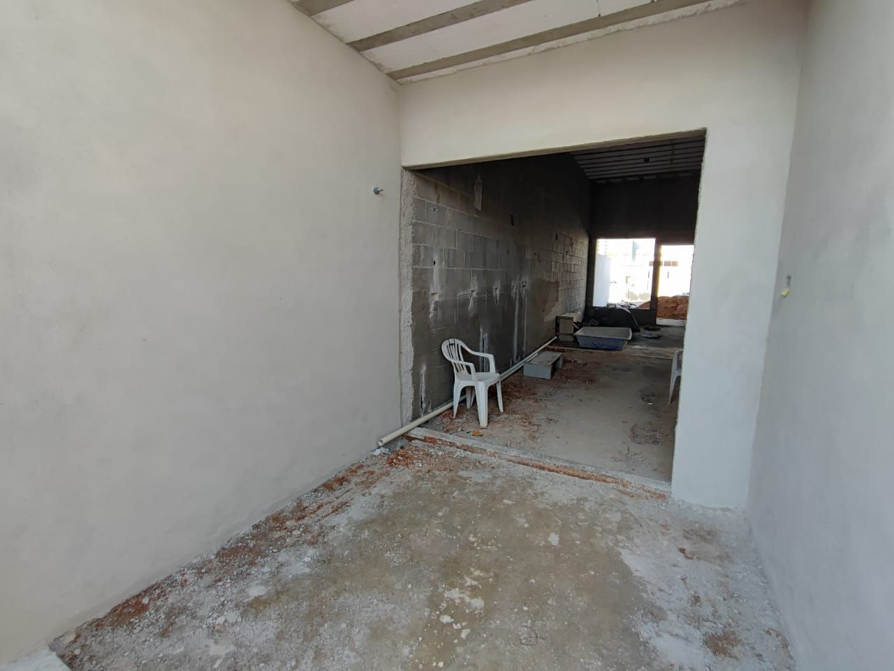 Casa à venda com 3 quartos, 95m² - Foto 4