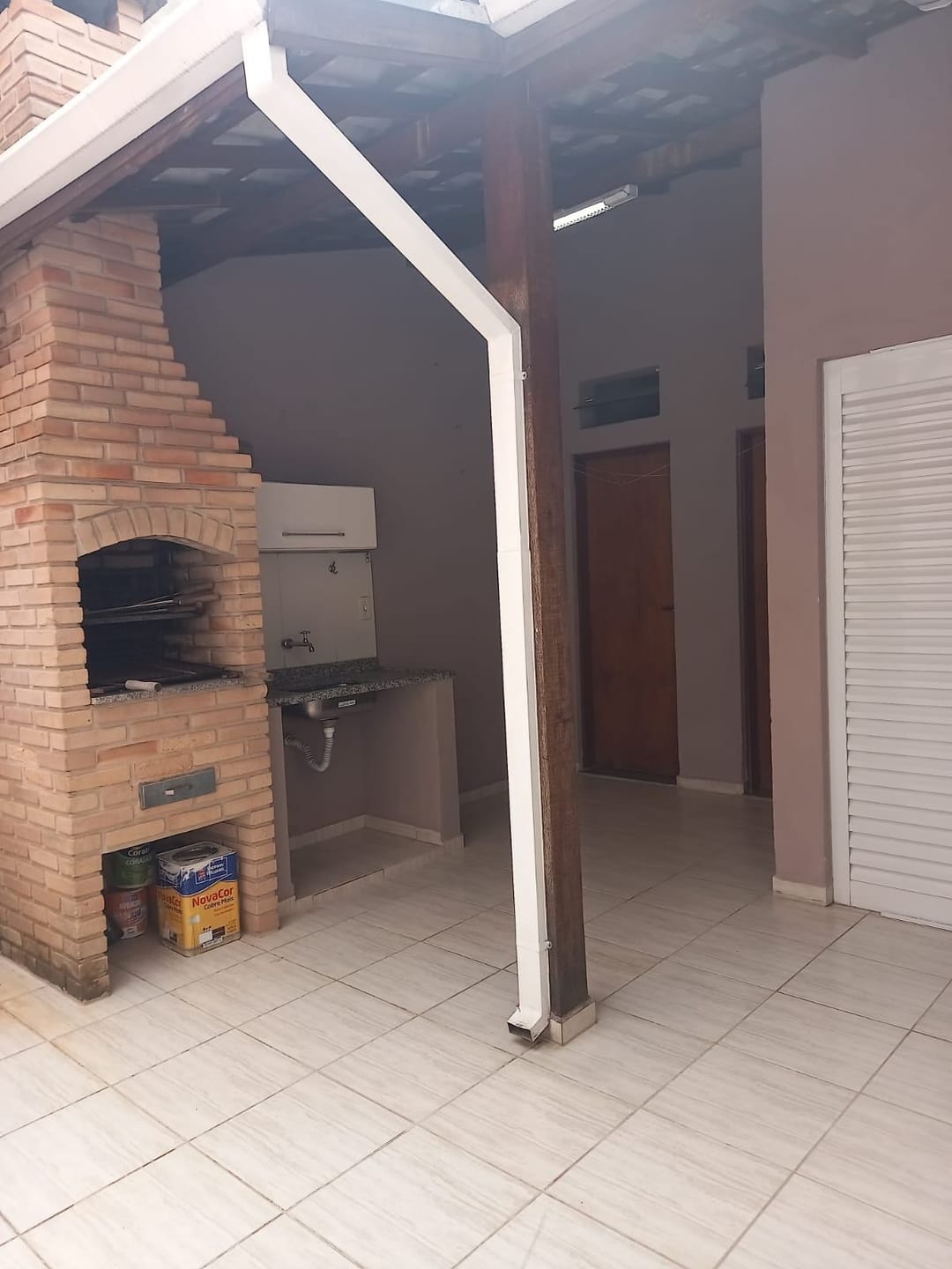 Casa à venda com 3 quartos, 130m² - Foto 2