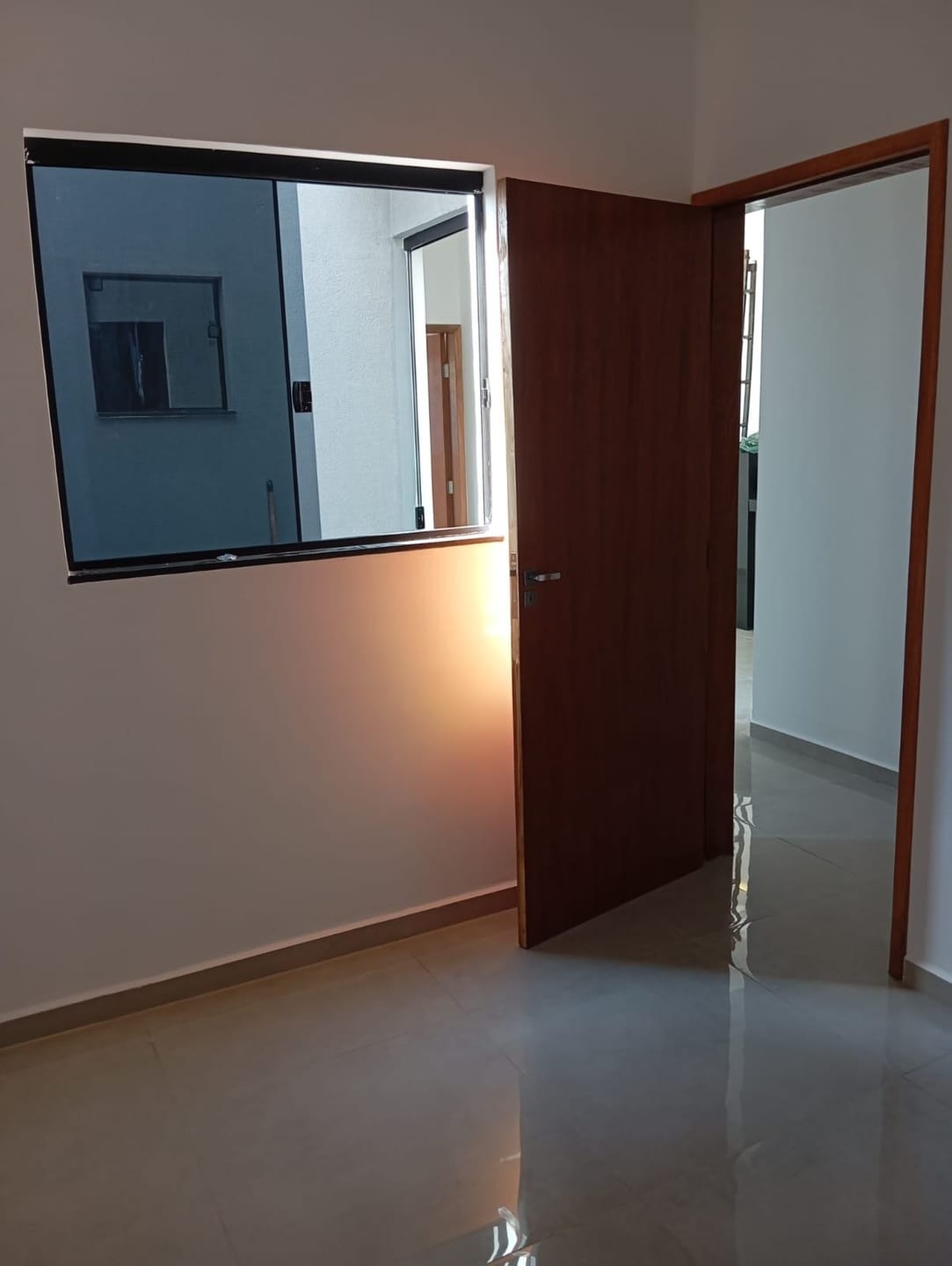 Casa à venda com 3 quartos, 200m² - Foto 4
