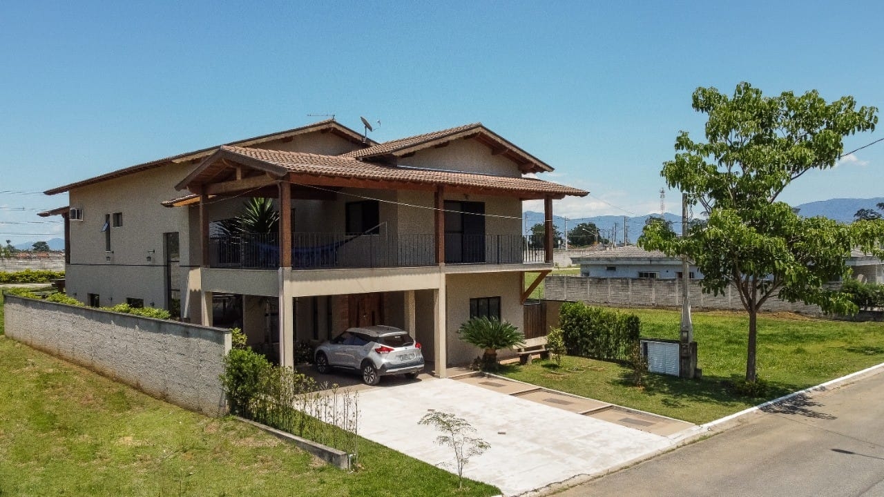 Casa de Condomínio para alugar com 4 quartos, 580m² - Foto 6