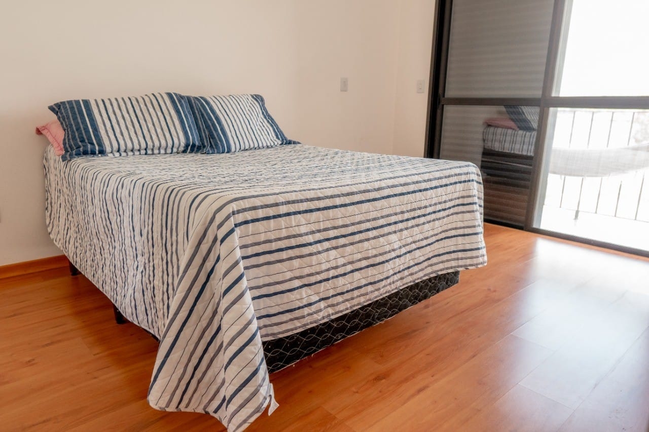 Casa de Condomínio para alugar com 4 quartos, 580m² - Foto 11