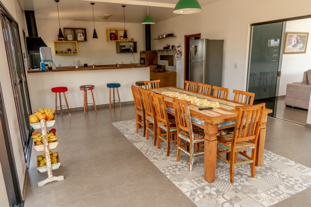 Casa de Condomínio para alugar com 4 quartos, 580m² - Foto 13