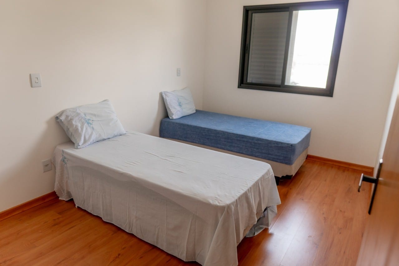 Casa de Condomínio para alugar com 4 quartos, 580m² - Foto 17
