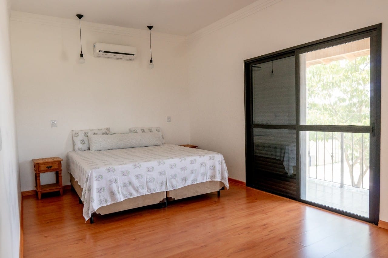 Casa de Condomínio para alugar com 4 quartos, 580m² - Foto 25