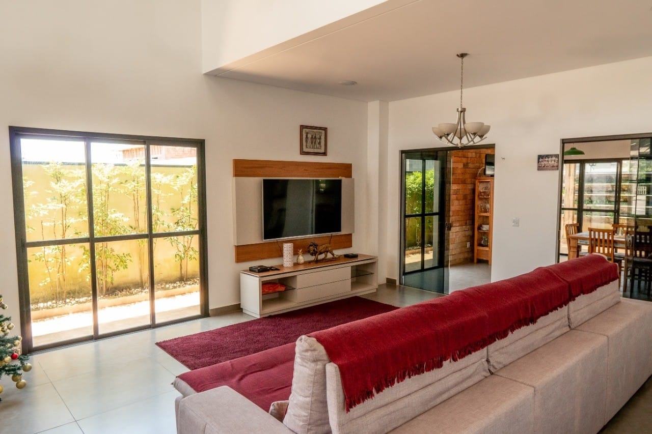 Casa de Condomínio para alugar com 4 quartos, 580m² - Foto 27