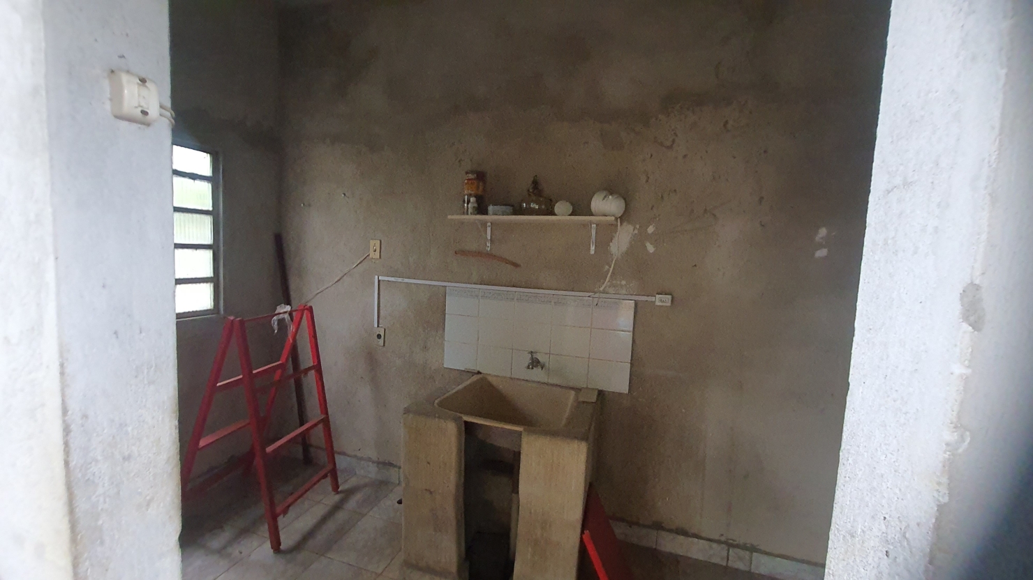 Casa à venda com 2 quartos, 85m² - Foto 2