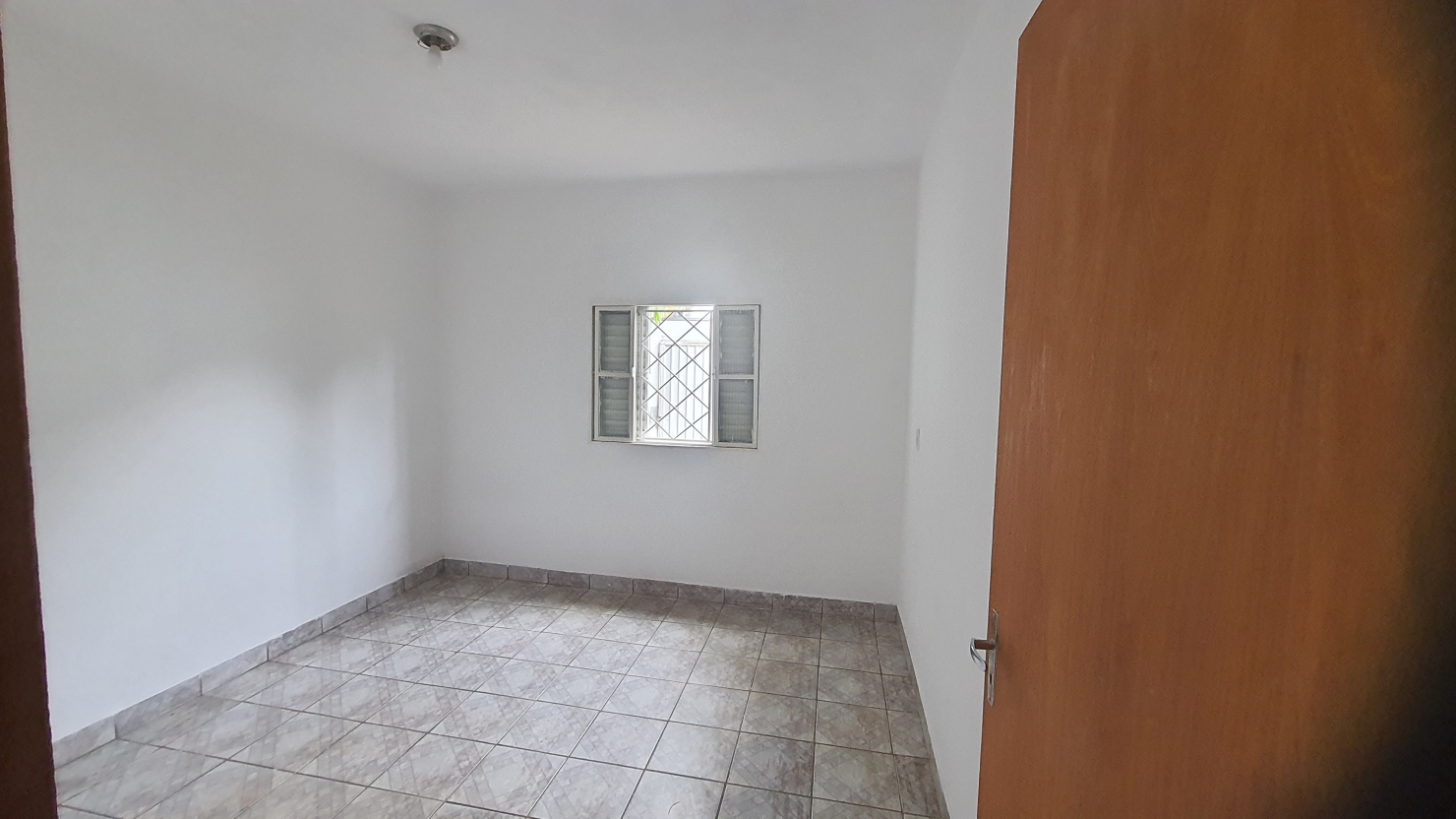 Casa à venda com 2 quartos, 85m² - Foto 3