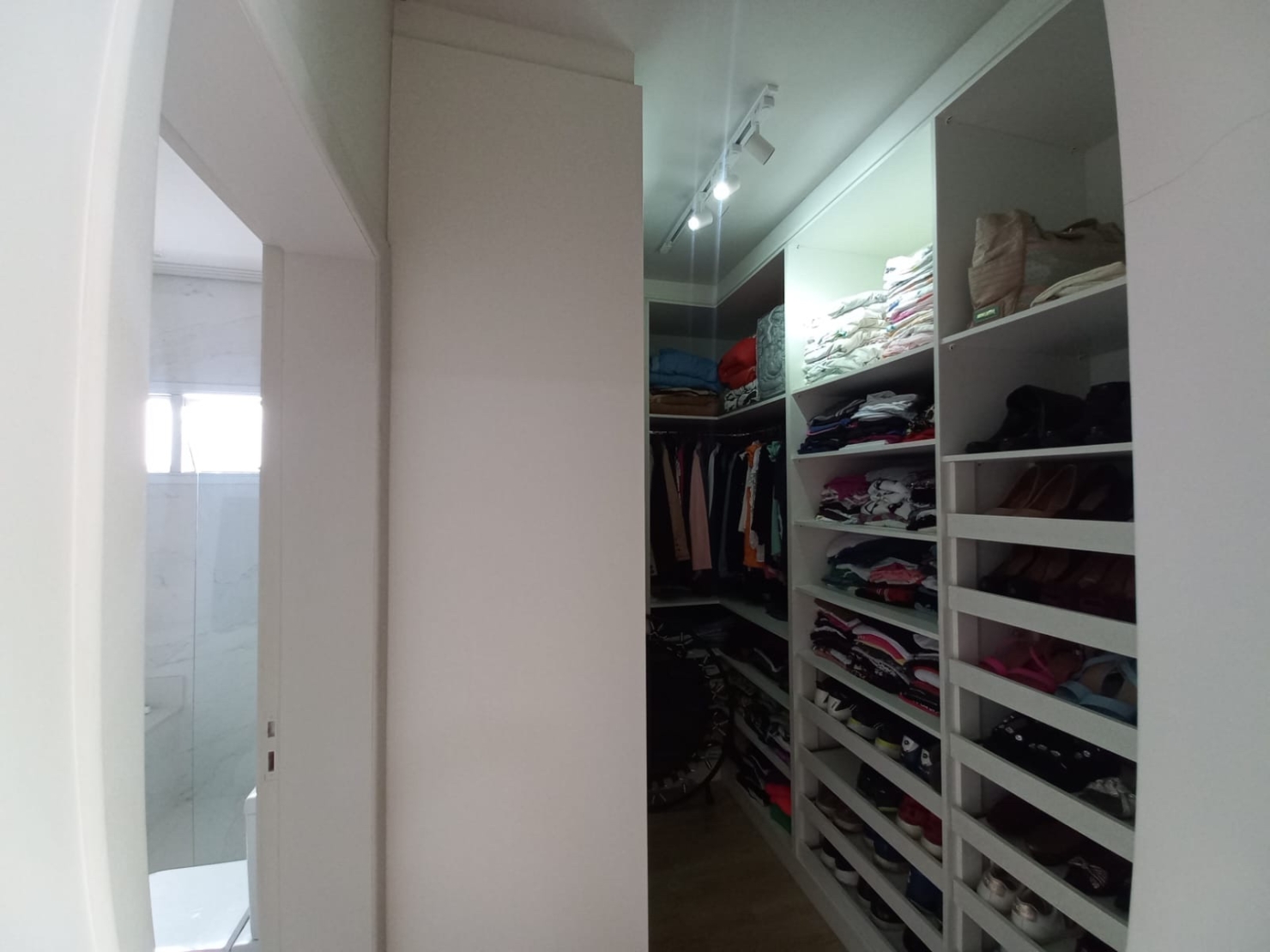 Casa de Condomínio à venda com 3 quartos, 221m² - Foto 18