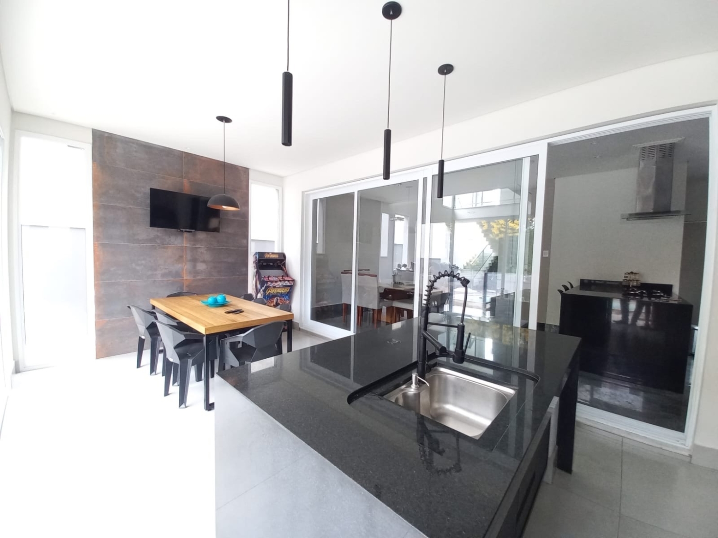 Casa de Condomínio à venda com 3 quartos, 221m² - Foto 25