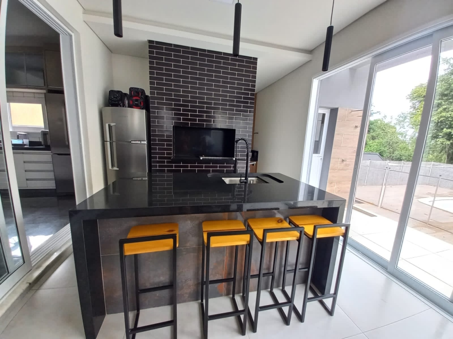 Casa de Condomínio à venda com 3 quartos, 221m² - Foto 35