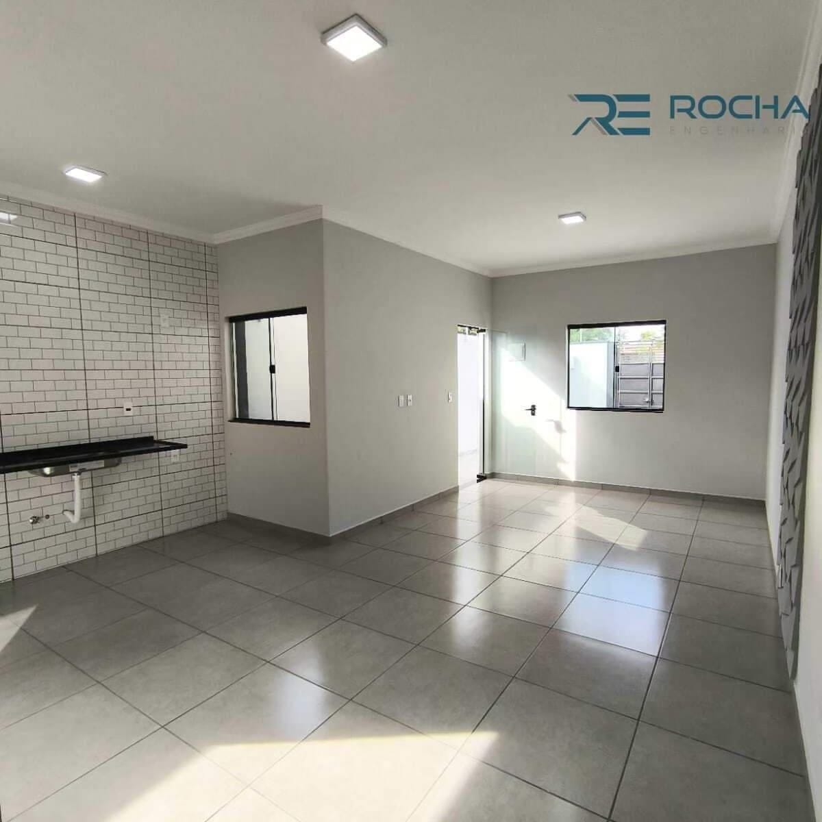 Casa à venda com 2 quartos, 65m² - Foto 2