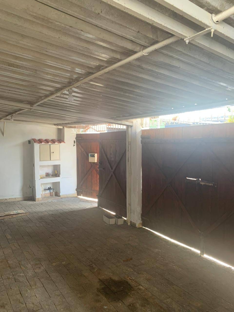 Casa para alugar com 5 quartos, 200m² - Foto 4