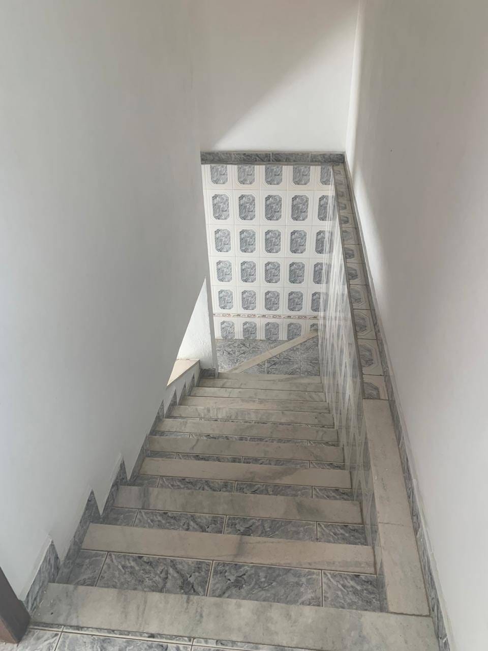 Casa para alugar com 5 quartos, 200m² - Foto 9