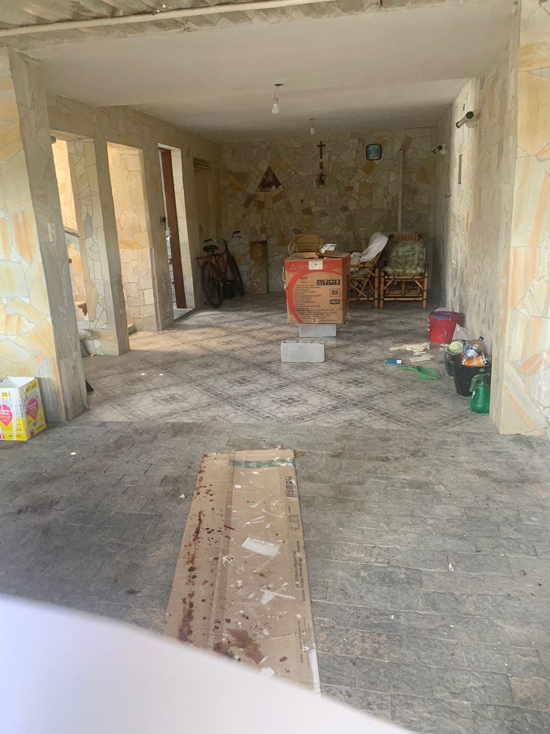 Casa para alugar com 5 quartos, 200m² - Foto 10